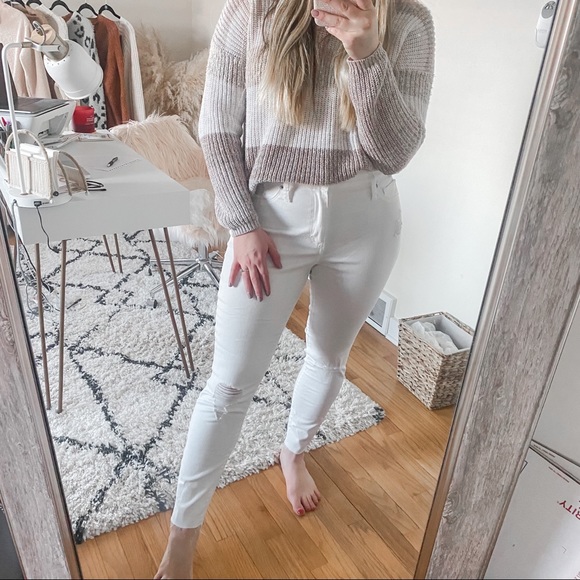 Universal Thread Denim - Universal thread white hi rise distressed jeans